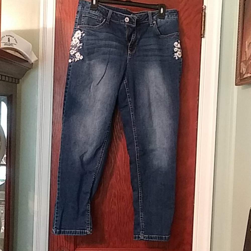 Womens blue jeans